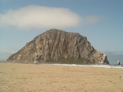 Een imposante rots bij Morro Bay