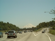 Onderweg in Seattle met Mount Rainier op de achtergrond