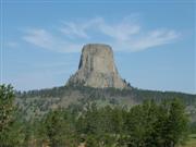 Devils Tower, let vooral op de mysterieuze wolken rondom Devils Tower, speelde de film "Close Encouters of the Third Kind" zich hier niet af...?